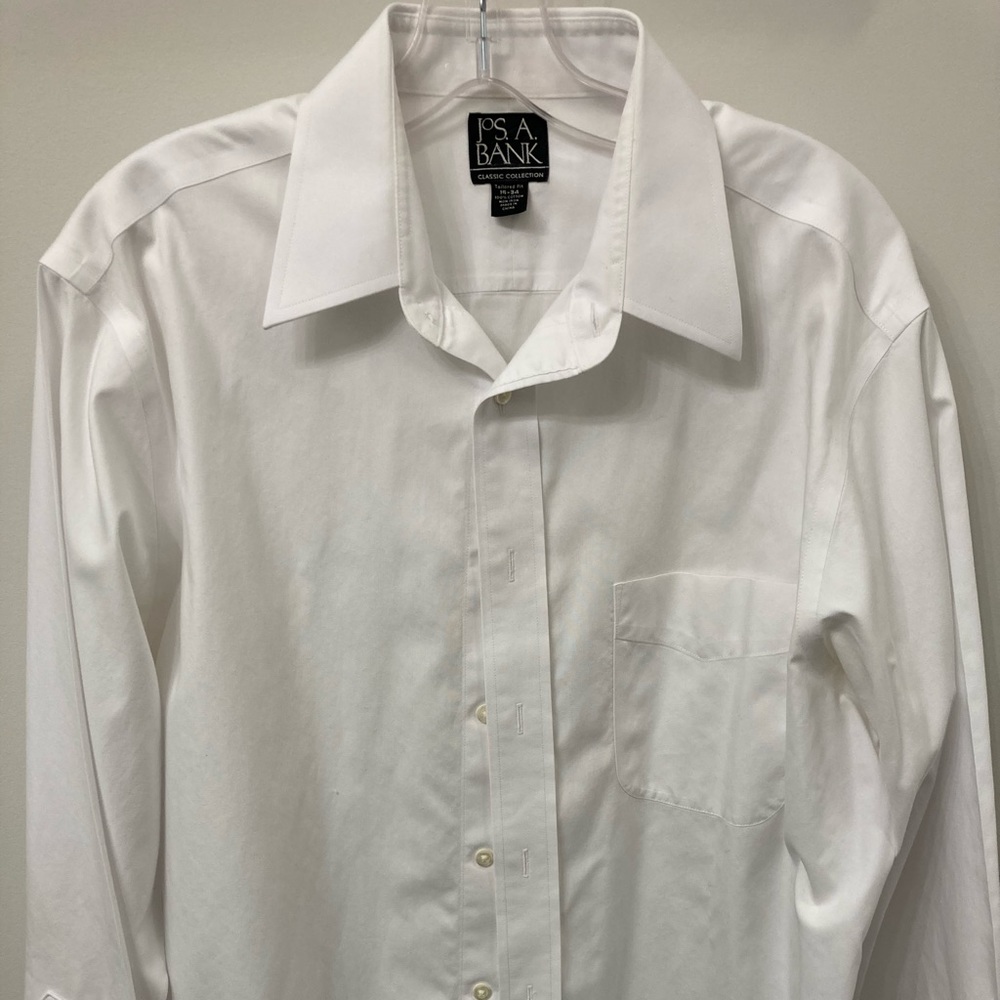 Jos A Bank tailored fit shirt